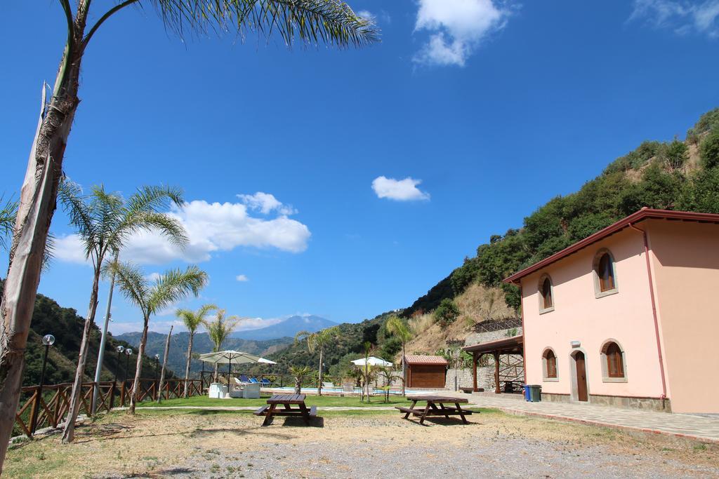 Motta Camastra Profetina Village المظهر الخارجي الصورة