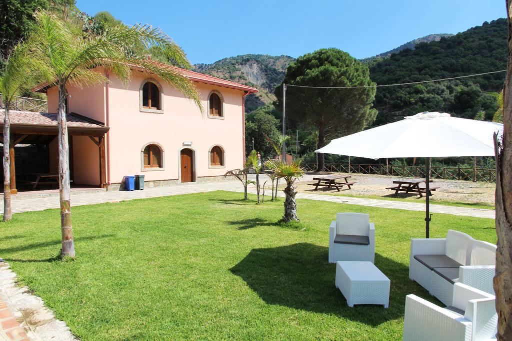 Motta Camastra Profetina Village المظهر الخارجي الصورة