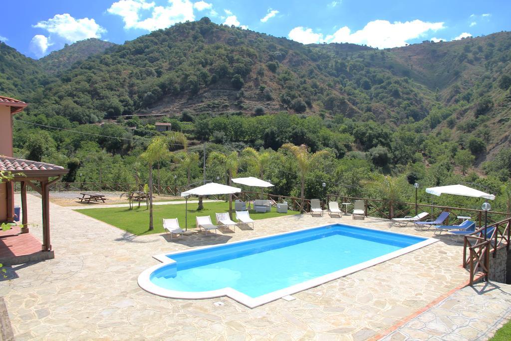 Motta Camastra Profetina Village المظهر الخارجي الصورة